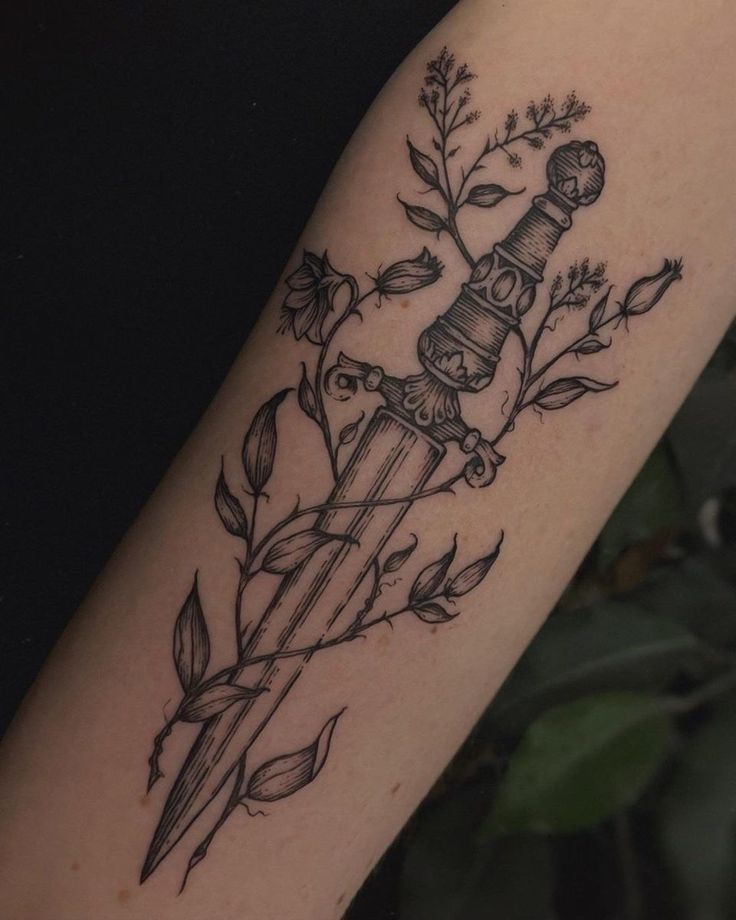 30 Dagger Tattoo Ideas 2026: Stunning Blade Designs That Balance Beauty, Symbolism, and Edge