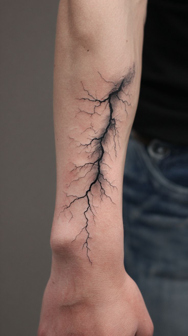 29 Lightning Tattoo Ideas 2026: Powerful Designs That Capture the Beauty of the Storm