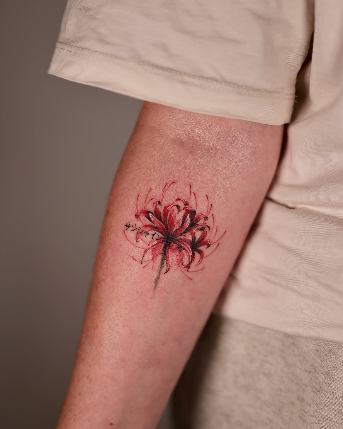 25 Spider Lily Tattoo Ideas 2026: Elegant, Symbolic & Japanese-Inspired Designs You’ll Love