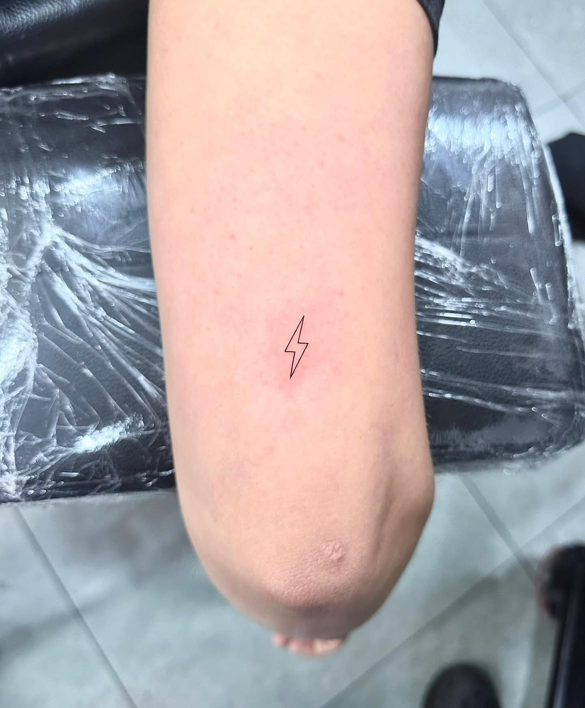 28 Easy Tattoo Ideas 2026: Minimal Designs That Look Stylish and Stay Timeless