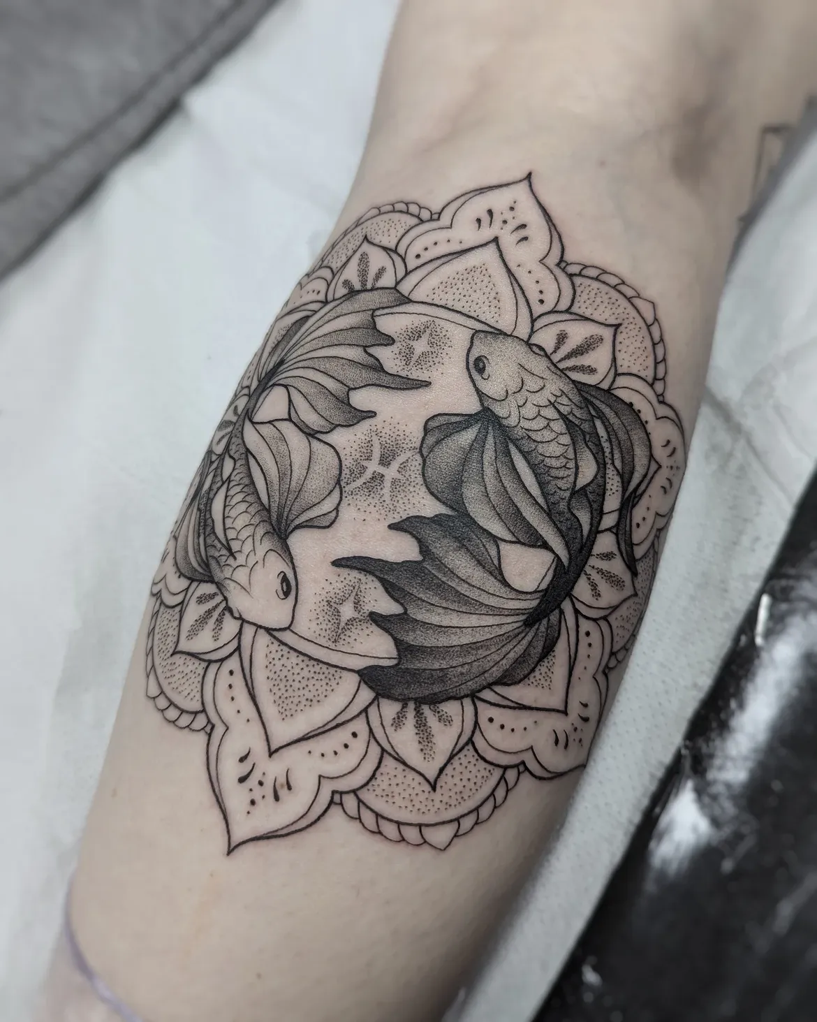 28 Pisces Tattoo Ideas 2026: Elegant Zodiac Designs That Capture Balance, Intuition, and Flow