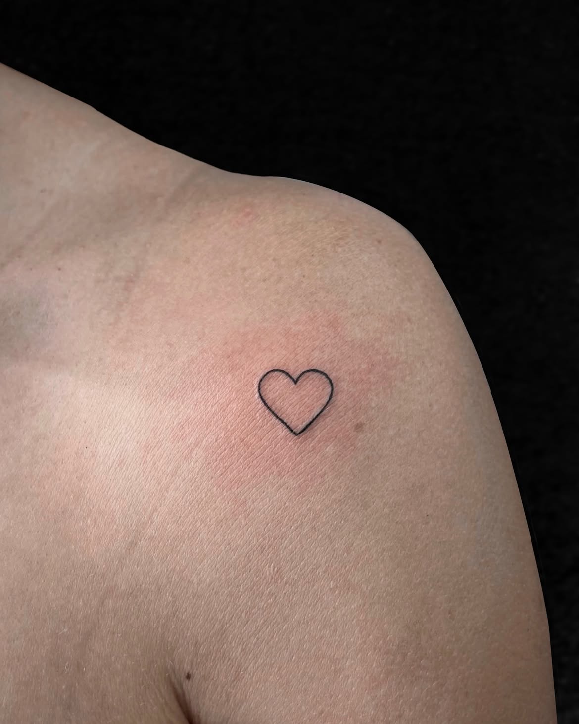 28 Easy Tattoo Ideas 2026: Minimal Designs That Look Stylish and Stay Timeless