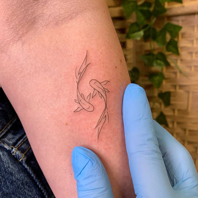 28 Pisces Tattoo Ideas 2026: Elegant Zodiac Designs That Capture Balance, Intuition, and Flow