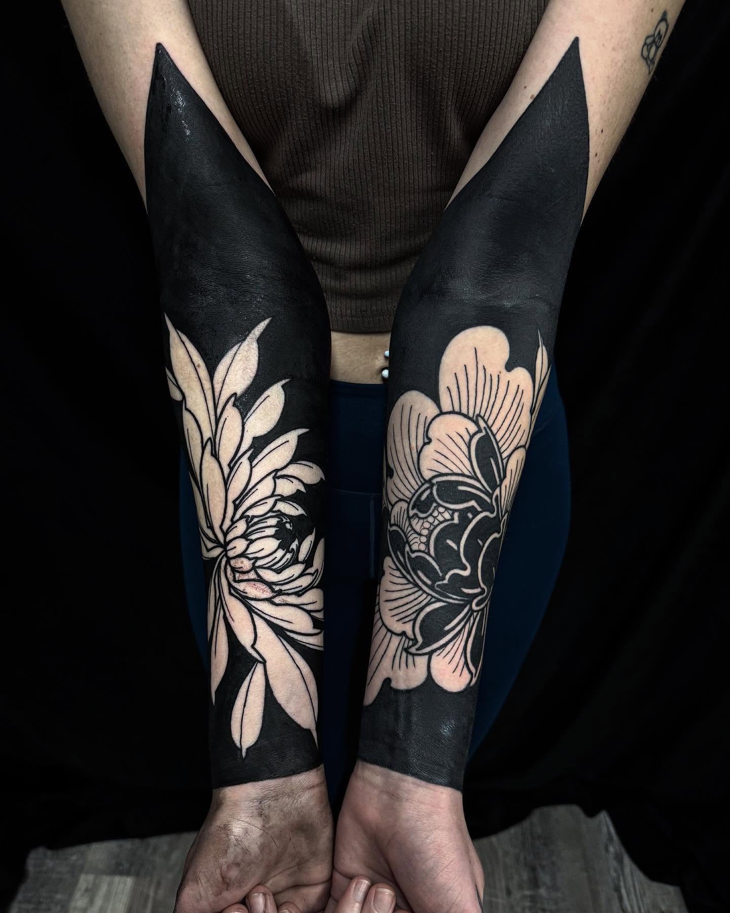 29 Blackwork Tattoo Ideas 2026: Bold Designs, Dark Aesthetics & Modern Inspiration
