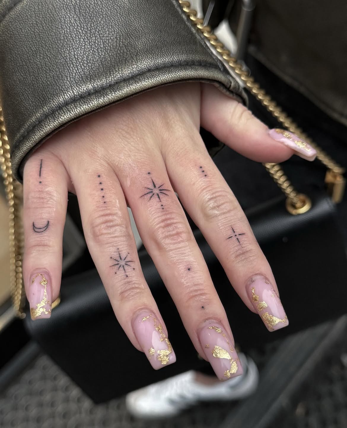 27 Finger Tattoo Ideas 2026: Elegant, Tiny & Creative Designs You’ll Want to Save