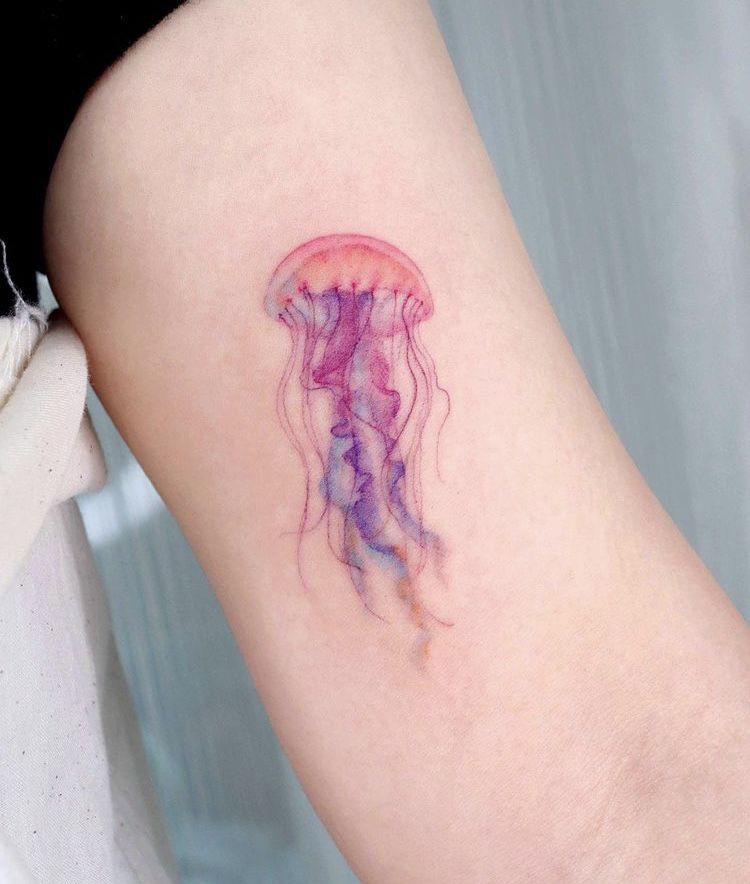 28 Jellyfish Tattoo Ideas 2026: Elegant Designs with Meaning and Ocean Inspiration
