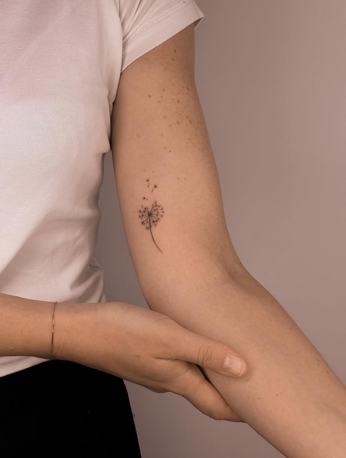 29 Dandelion Tattoo Ideas 2026: Delicate Designs That Capture Freedom, Change, and New Beginnings