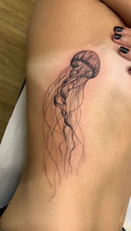 28 Jellyfish Tattoo Ideas 2026: Elegant Designs with Meaning and Ocean Inspiration