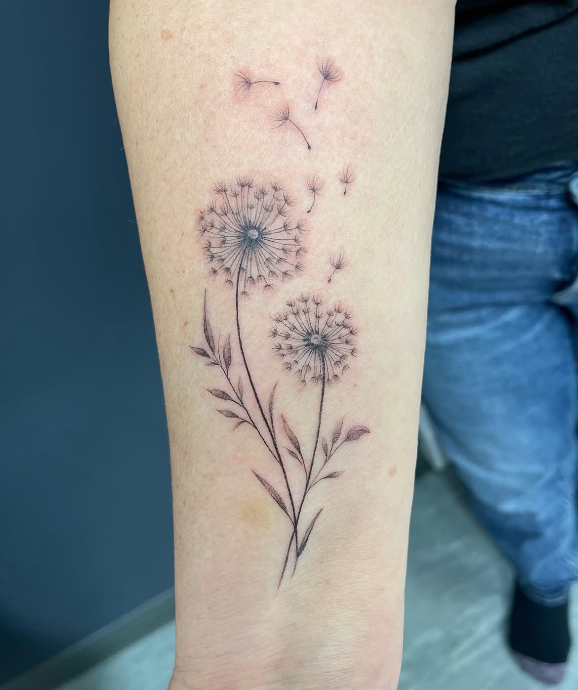 29 Dandelion Tattoo Ideas 2026: Delicate Designs That Capture Freedom, Change, and New Beginnings