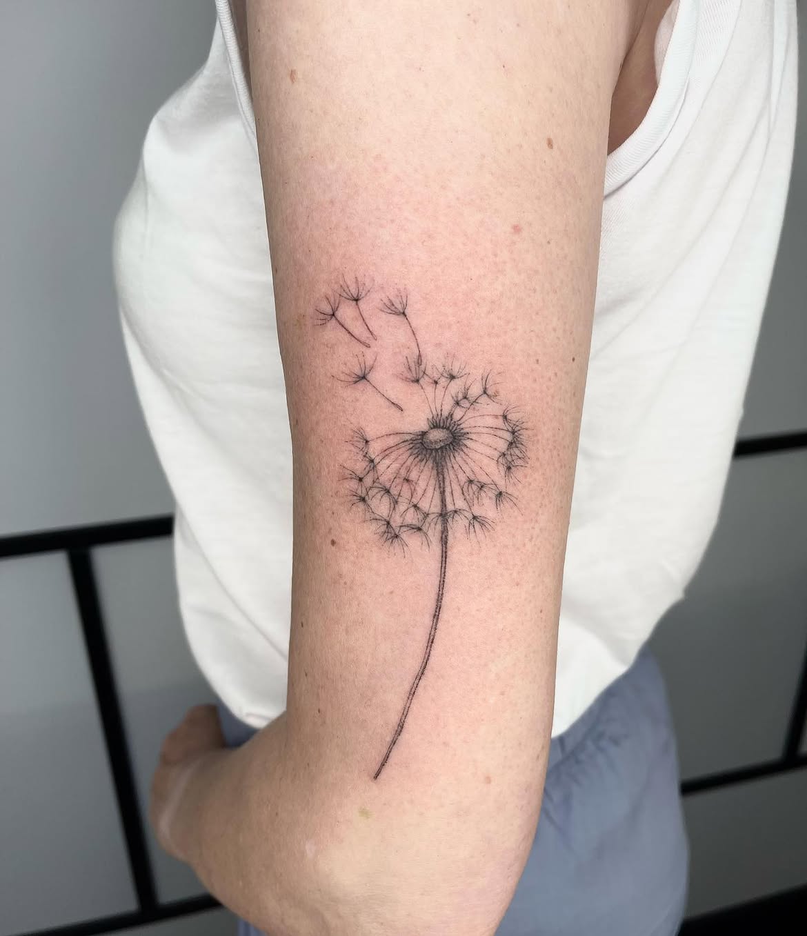 29 Dandelion Tattoo Ideas 2026: Delicate Designs That Capture Freedom, Change, and New Beginnings