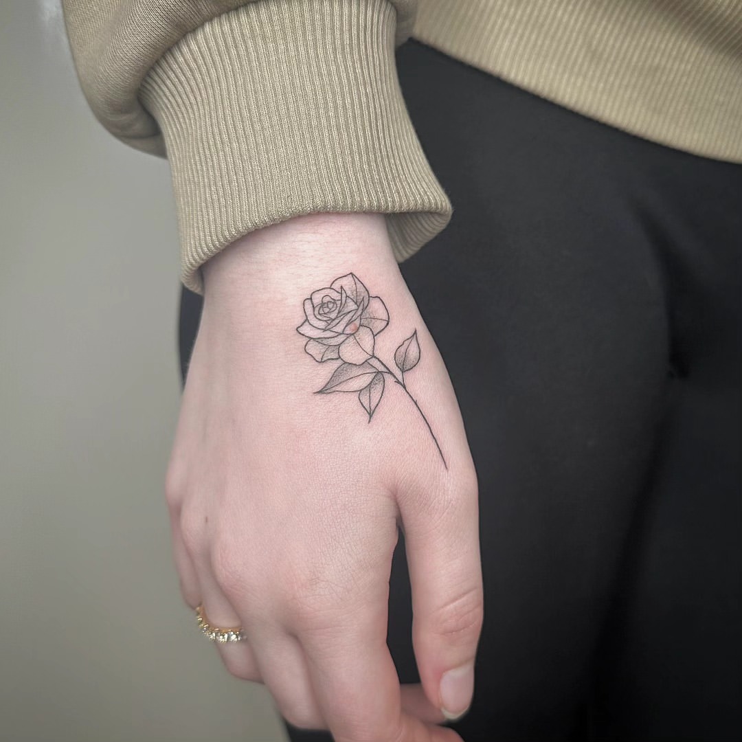 31 Rose Tattoo Designs 2026: Beautiful Ideas for Every Style, Placement, and Personality