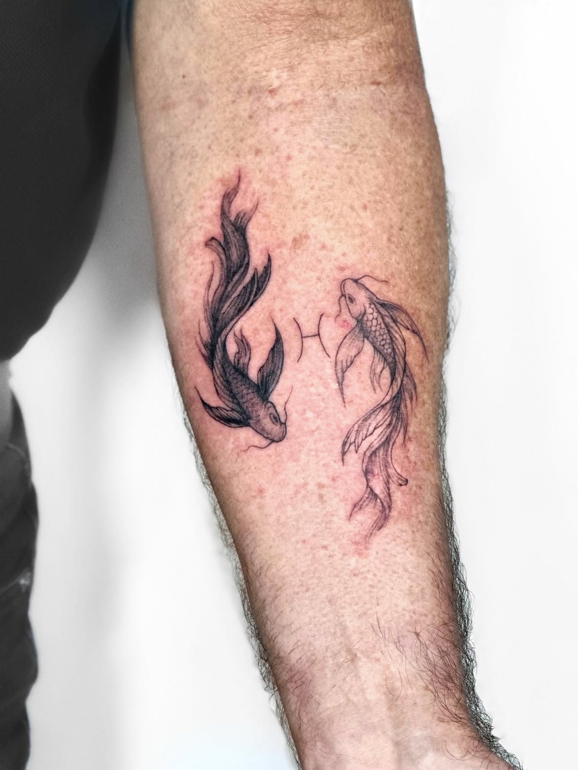 28 Pisces Tattoo Ideas 2026: Elegant Zodiac Designs That Capture Balance, Intuition, and Flow