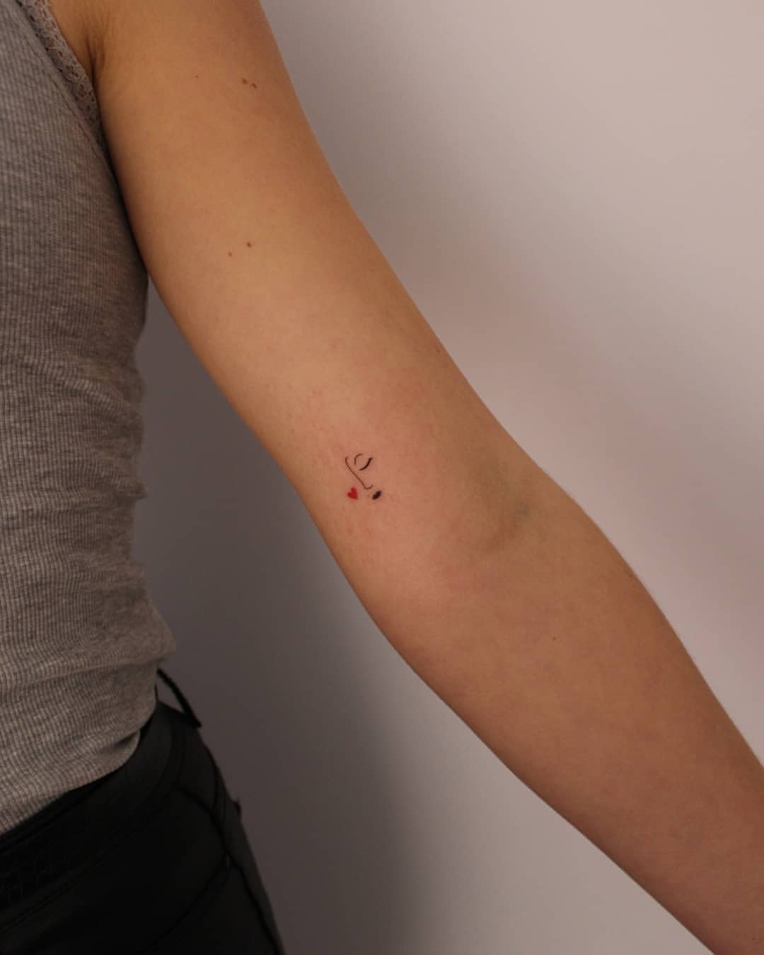 28 Easy Tattoo Ideas 2026: Minimal Designs That Look Stylish and Stay Timeless