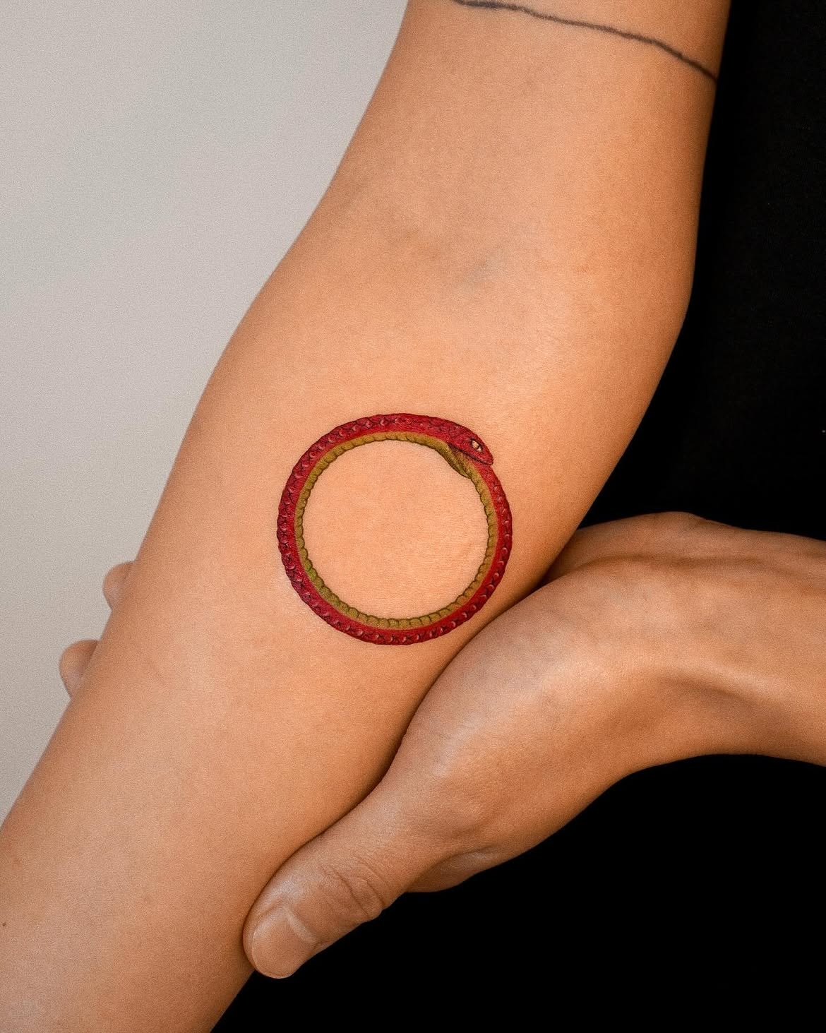 30 Ouroboros Tattoo Ideas 2026: Timeless Designs That Blend Ancient Symbolism With Modern Ink