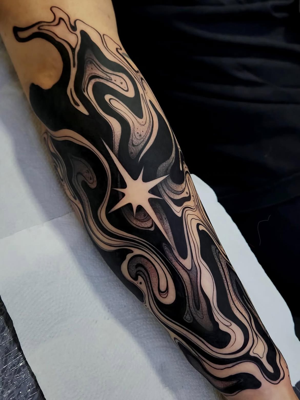 29 Blackwork Tattoo Ideas 2026: Bold Designs, Dark Aesthetics & Modern Inspiration