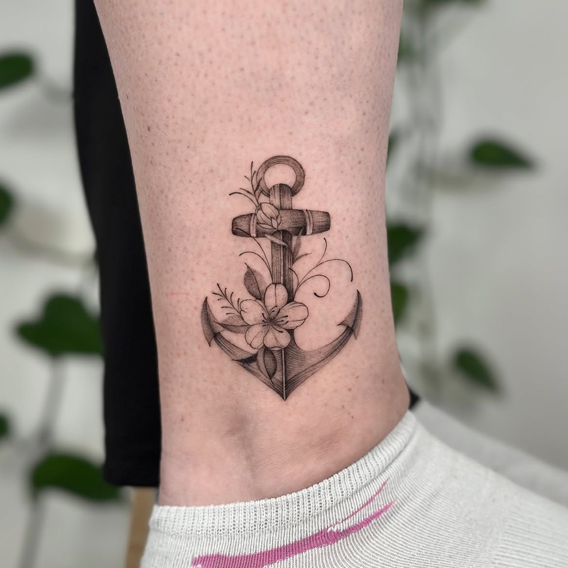 32 Anchor Tattoo Ideas 2026: Timeless Designs That Symbolize Strength, Hope, and Adventure