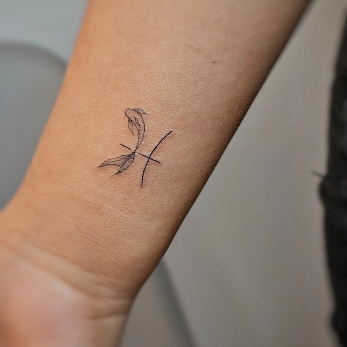 28 Pisces Tattoo Ideas 2026: Elegant Zodiac Designs That Capture Balance, Intuition, and Flow