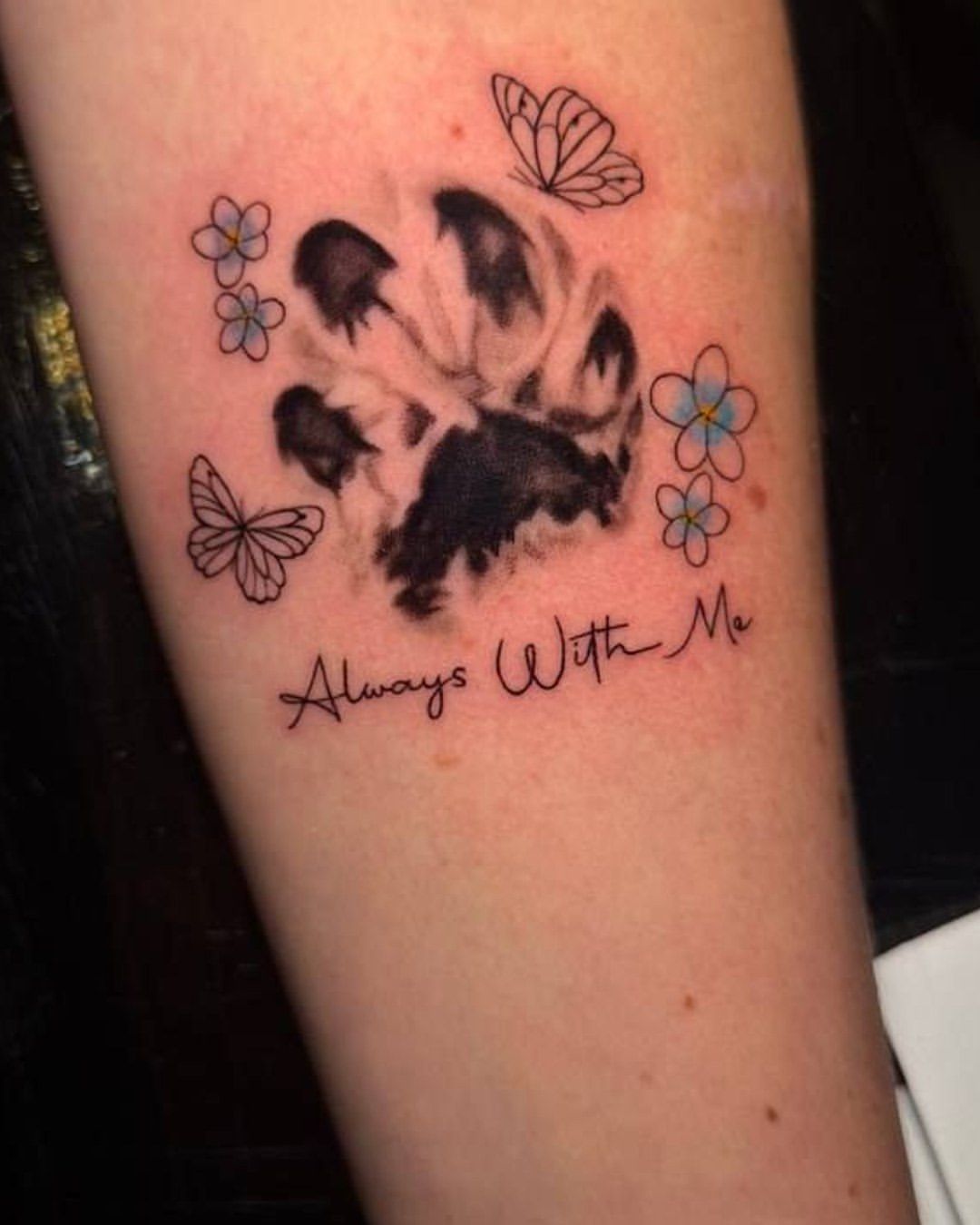 31 Paw Print Tattoo Ideas 2026: Heartwarming Designs That Celebrate Your Furry Best Friend