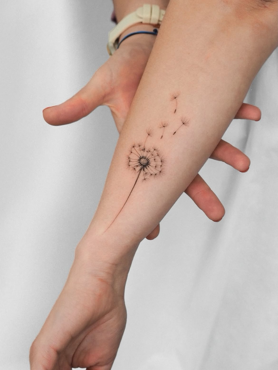 29 Dandelion Tattoo Ideas 2026: Delicate Designs That Capture Freedom, Change, and New Beginnings