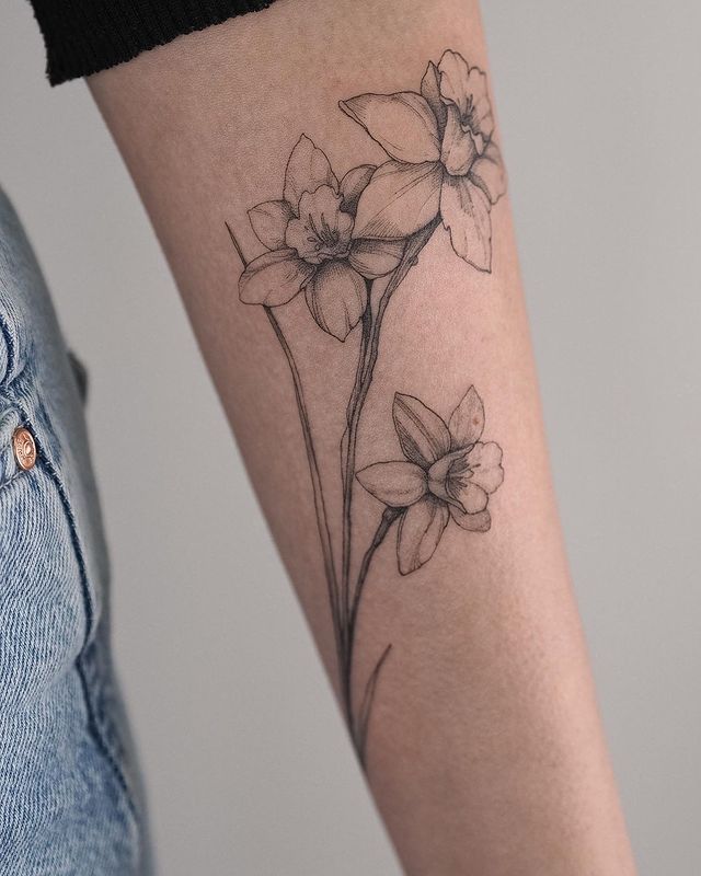28 Daffodil Tattoo Ideas 2026: Beautiful Designs That Celebrate New Beginnings
