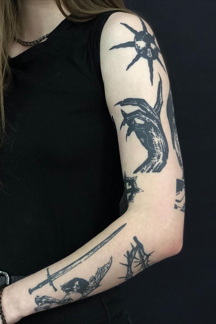 29 Blackwork Tattoo Ideas 2026: Bold Designs, Dark Aesthetics & Modern Inspiration
