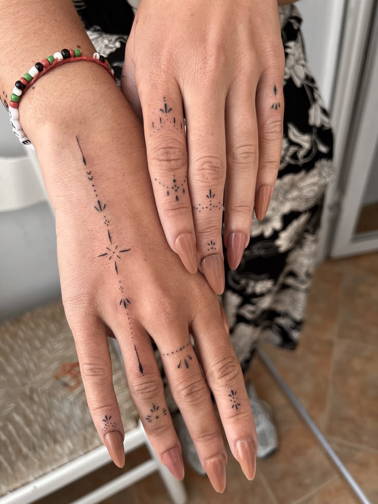 27 Finger Tattoo Ideas 2026: Elegant, Tiny & Creative Designs You’ll Want to Save