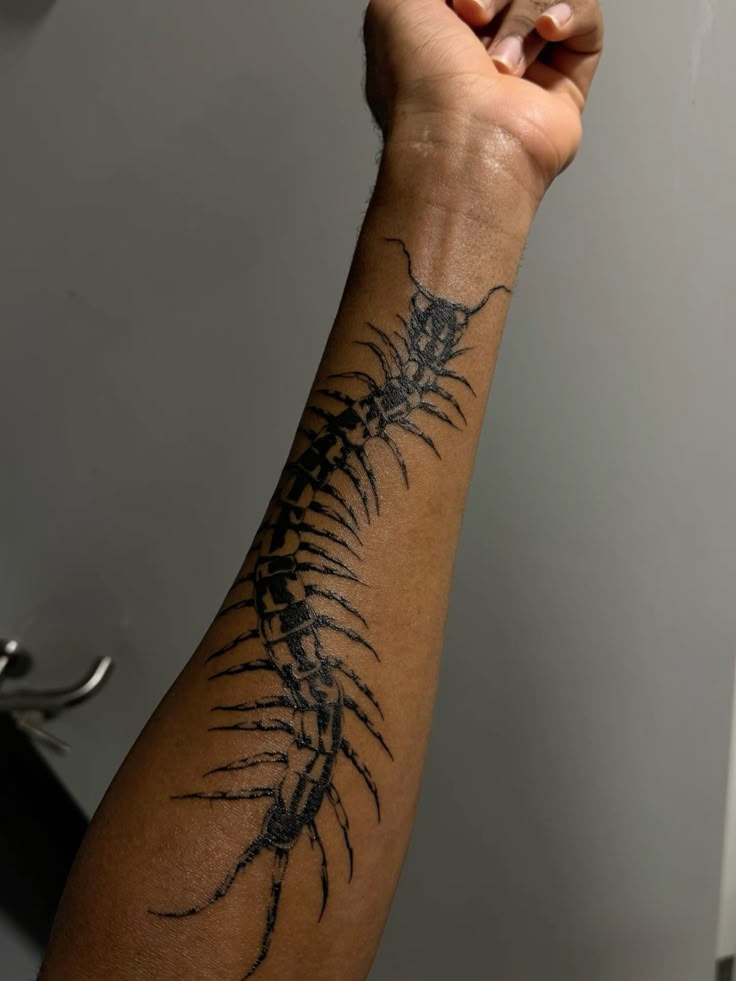 30 Centipede Tattoo Ideas 2026: Dark, Traditional and Blackwork Designs