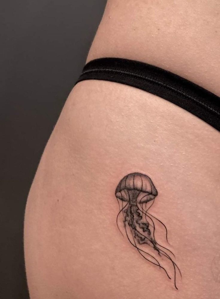 28 Jellyfish Tattoo Ideas 2026: Elegant Designs with Meaning and Ocean Inspiration