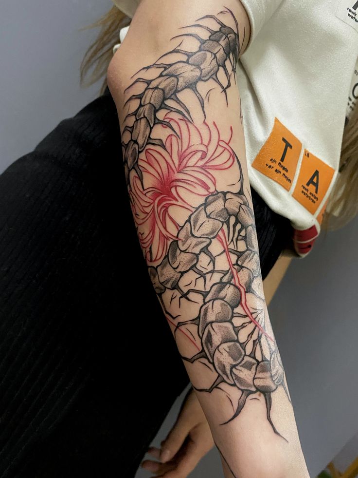 30 Centipede Tattoo Ideas 2026: Dark, Traditional and Blackwork Designs