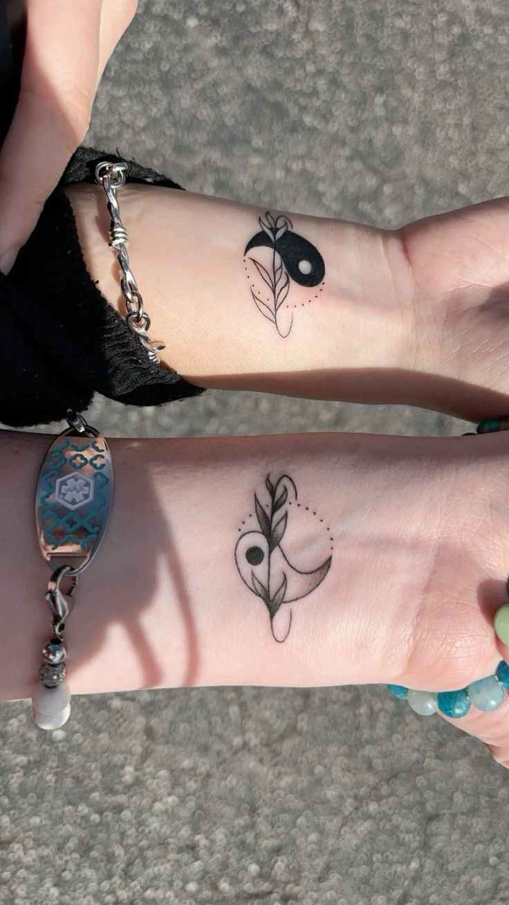 29 Matching Tattoo Ideas 2026: Meaningful Designs for Couples, Friends, Sisters, and Family