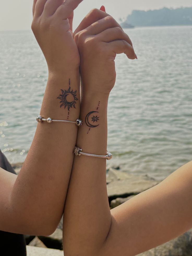 29 Matching Tattoo Ideas 2026: Meaningful Designs for Couples, Friends, Sisters, and Family