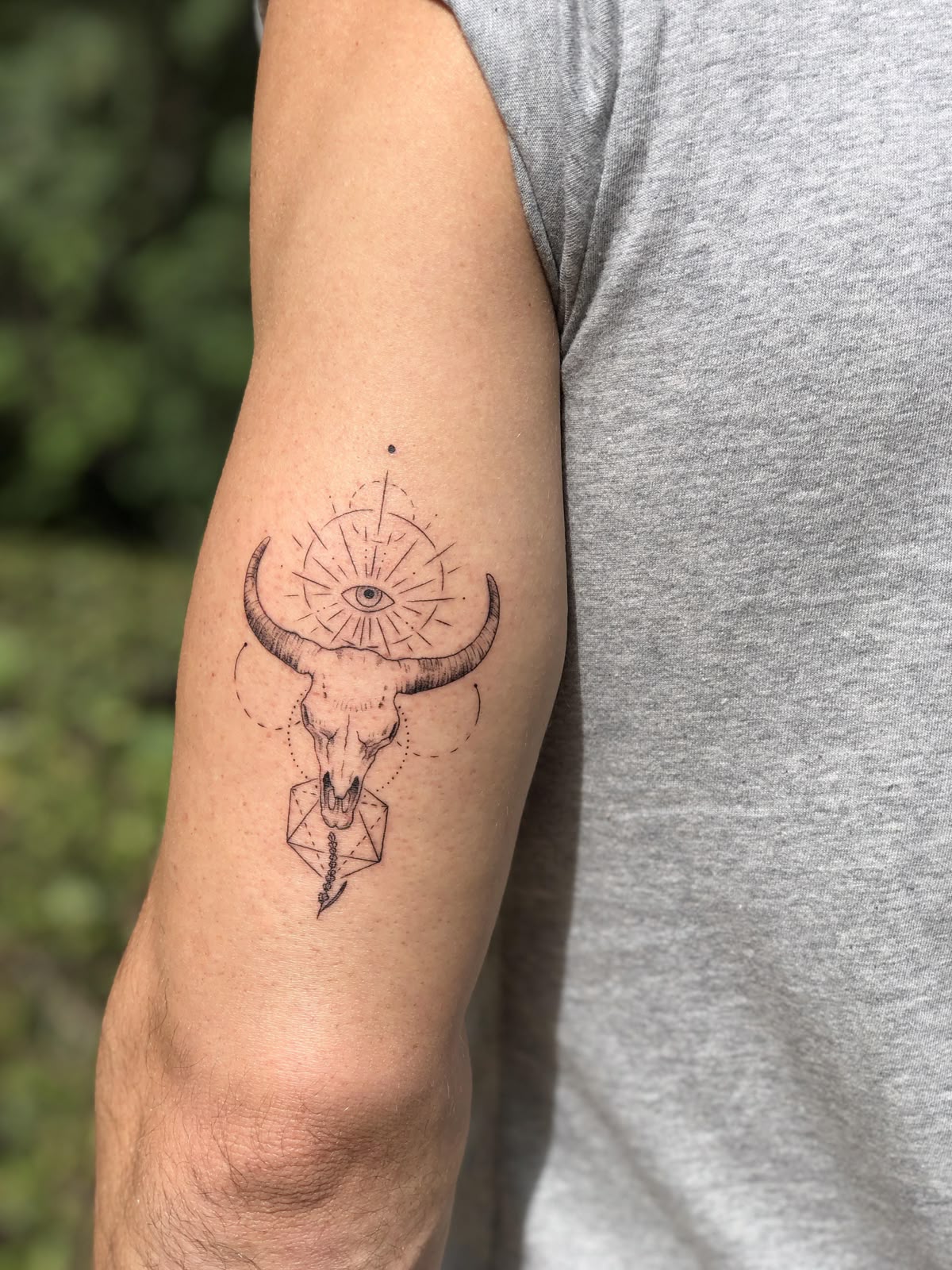 29 Taurus Tattoo Ideas 2026: Zodiac Designs from Minimalist Symbols to Celestial Constellations
