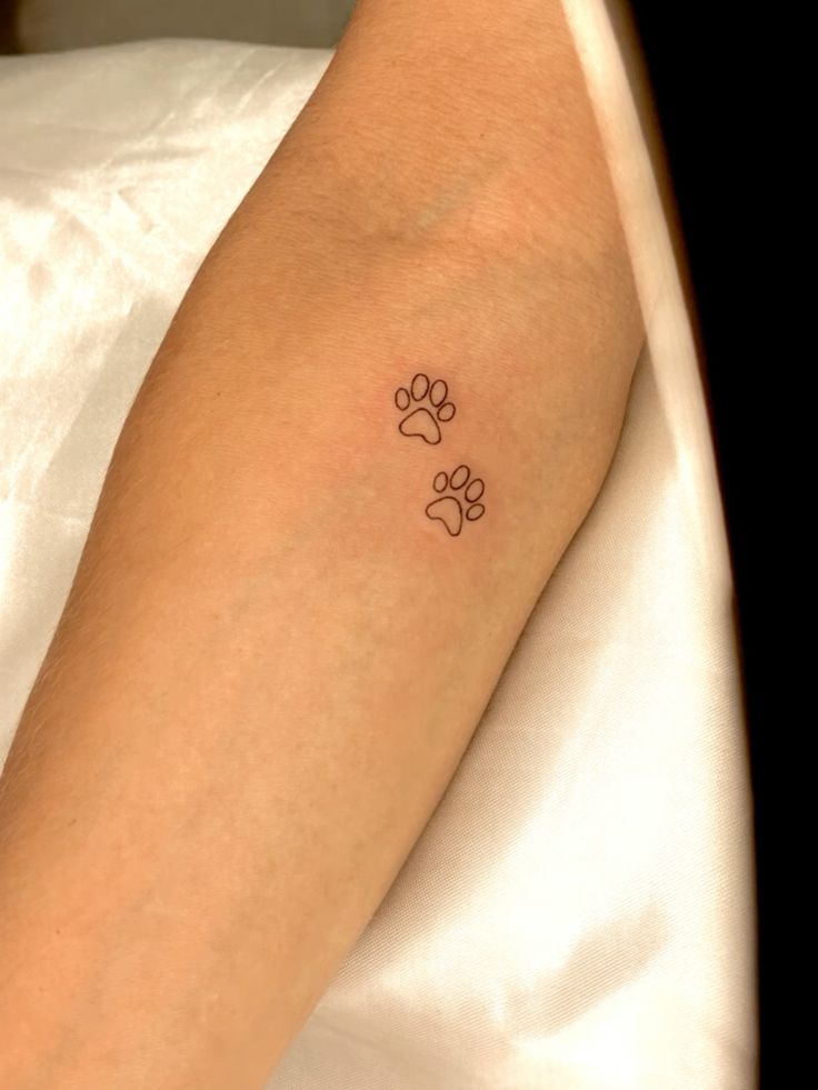 31 Paw Print Tattoo Ideas 2026: Heartwarming Designs That Celebrate Your Furry Best Friend