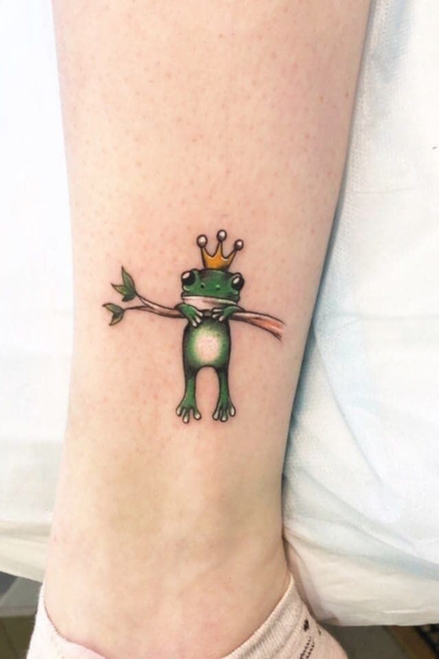 28 Frog Tattoo Ideas: Creative Designs From Tiny Frogs to Bold Tropical Art