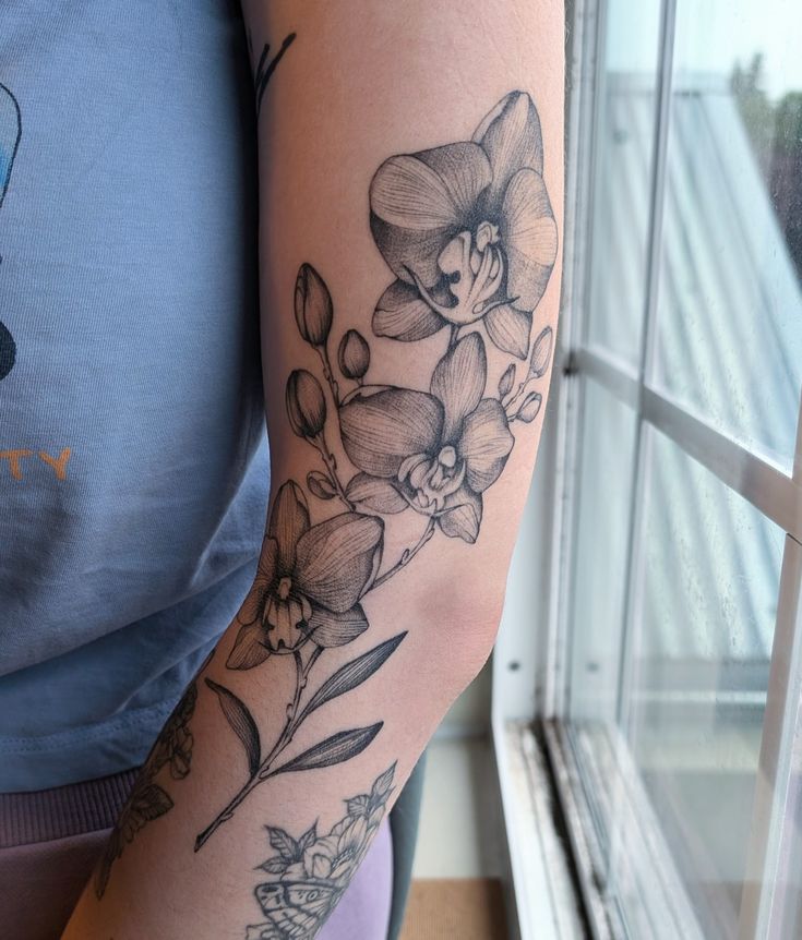 28 Elegant Orchid Tattoo Ideas 2026: Fine Line, Color, Minimalist & Floral Designs