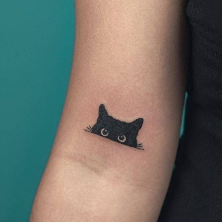 27 Black Cat Tattoo Ideas 2026: Playful, Minimalist and Mysterious Designs