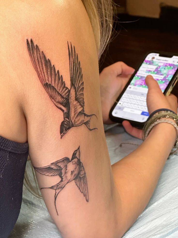 28 Swallow Tattoo Ideas 2026: Elegant Designs, Symbolism and Placement Inspiration