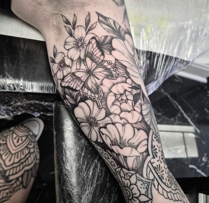 29 Inner Bicep Tattoo Ideas: Meaningful, Feminine and Bold Designs