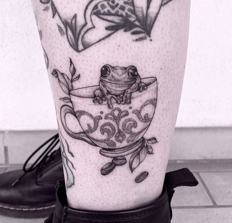 28 Frog Tattoo Ideas: Creative Designs From Tiny Frogs to Bold Tropical Art