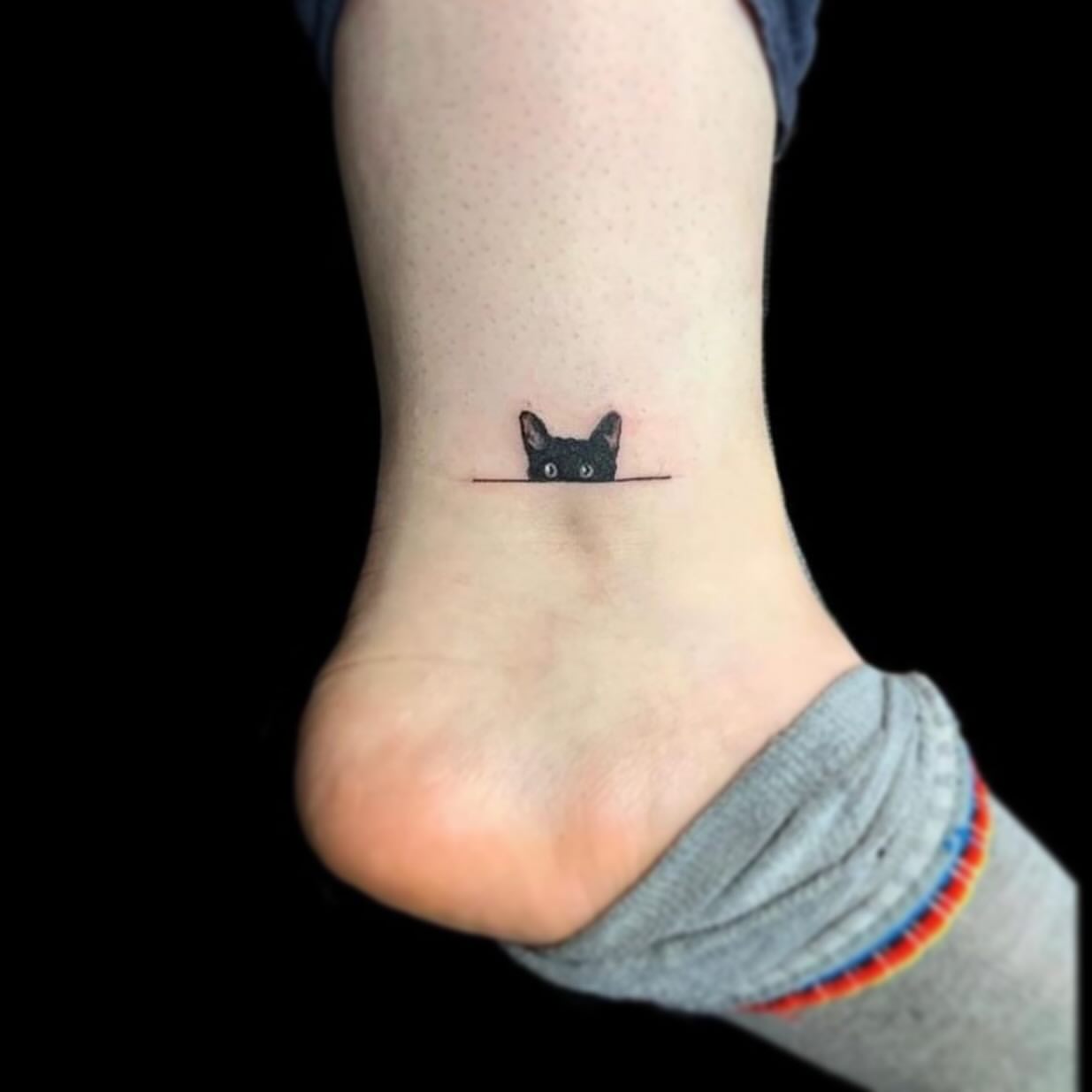 27 Black Cat Tattoo Ideas 2026: Playful, Minimalist and Mysterious Designs