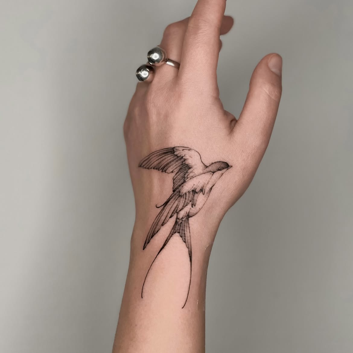 28 Swallow Tattoo Ideas 2026: Elegant Designs, Symbolism and Placement Inspiration
