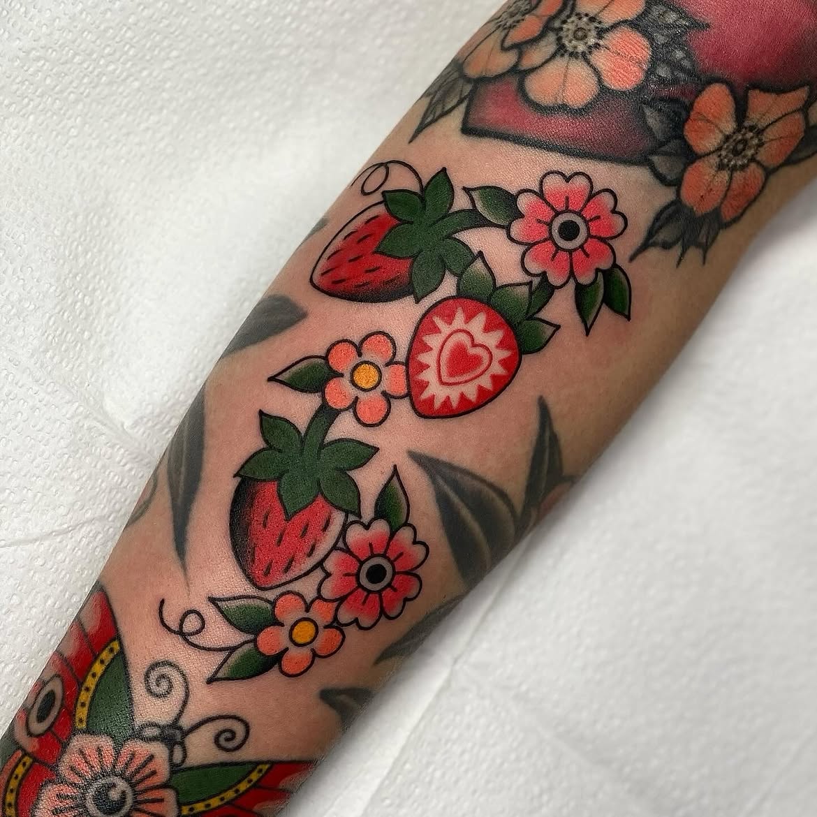 28 Tattoo Filler Ideas 2026: Creative Ways to Complete a Sleeve