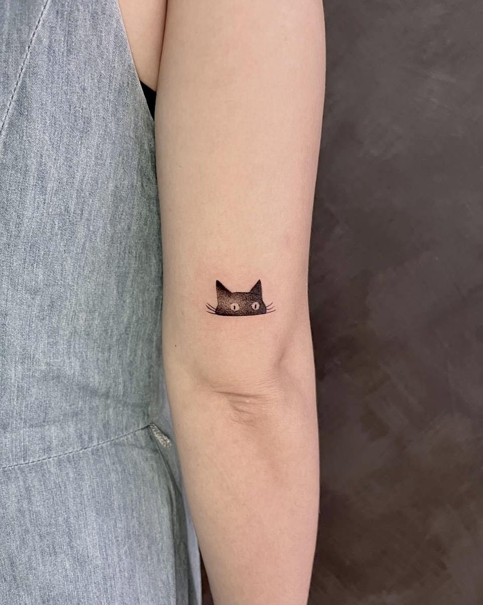 27 Black Cat Tattoo Ideas 2026: Playful, Minimalist and Mysterious Designs