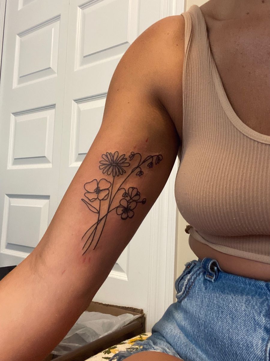 29 Inner Bicep Tattoo Ideas: Meaningful, Feminine and Bold Designs