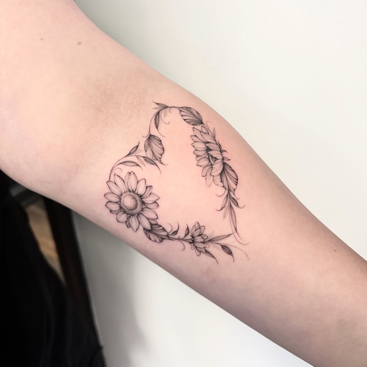30 First Tattoo Ideas 2026: Meaningful, Simple and Stylish Designs for Your First Ink