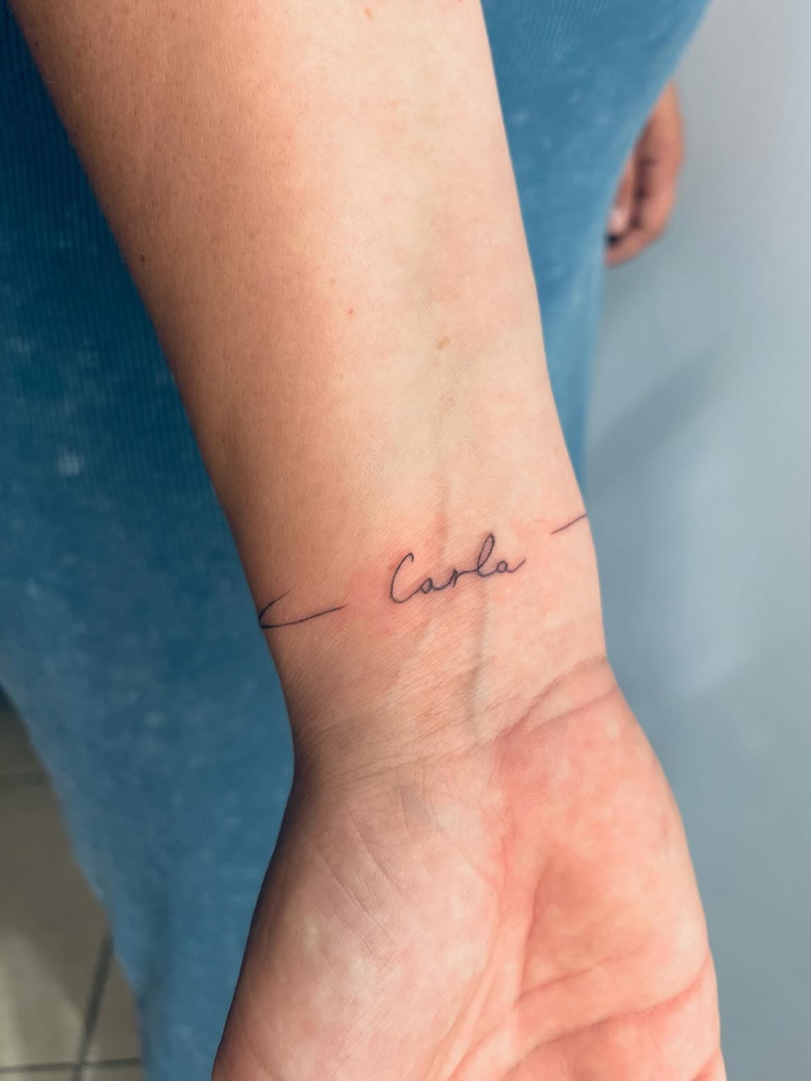 32 Wrist Tattoo Ideas 2026: Fine-Line, Floral and Wrap-Around Designs Worth Saving