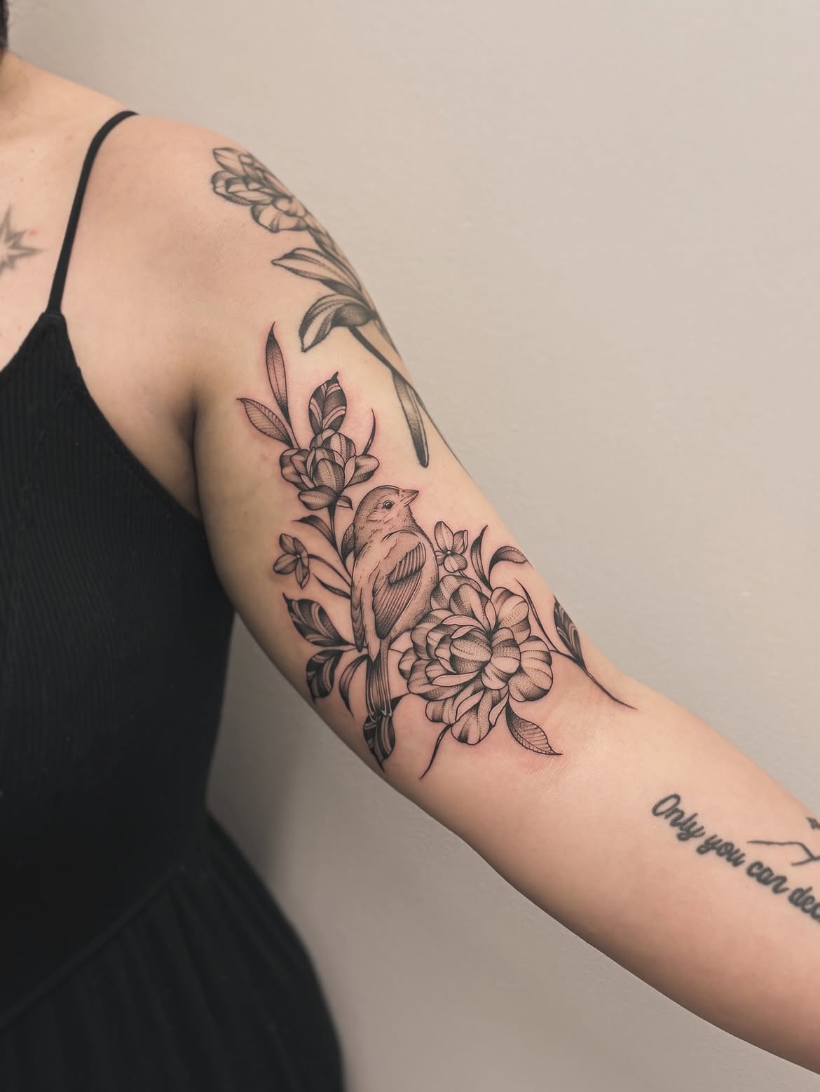29 Inner Bicep Tattoo Ideas: Meaningful, Feminine and Bold Designs