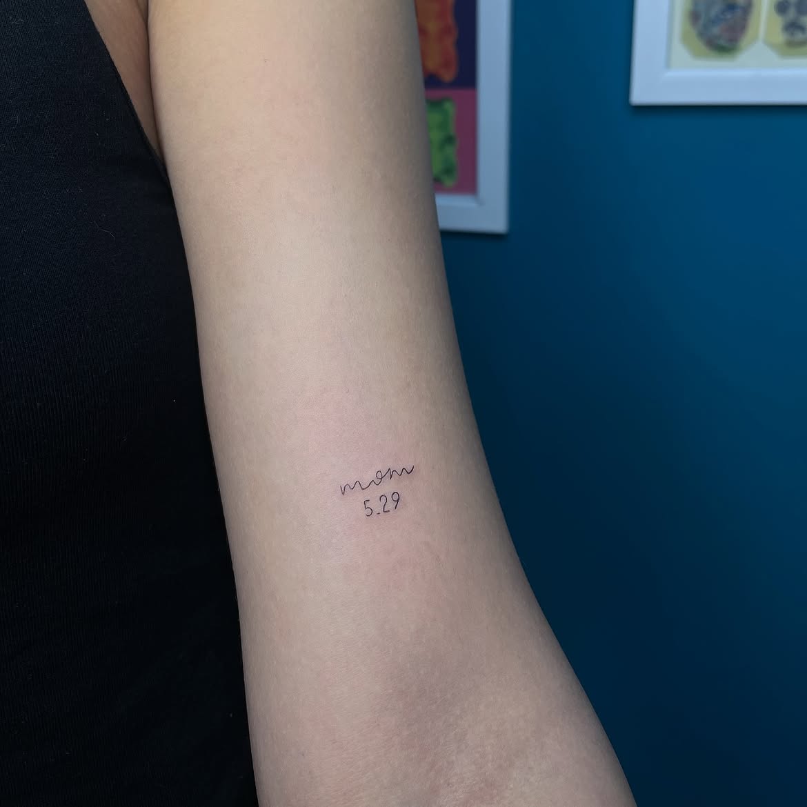 29 Mom Tattoo Ideas 2026: Meaningful Designs That Celebrate an Unbreakable Bond