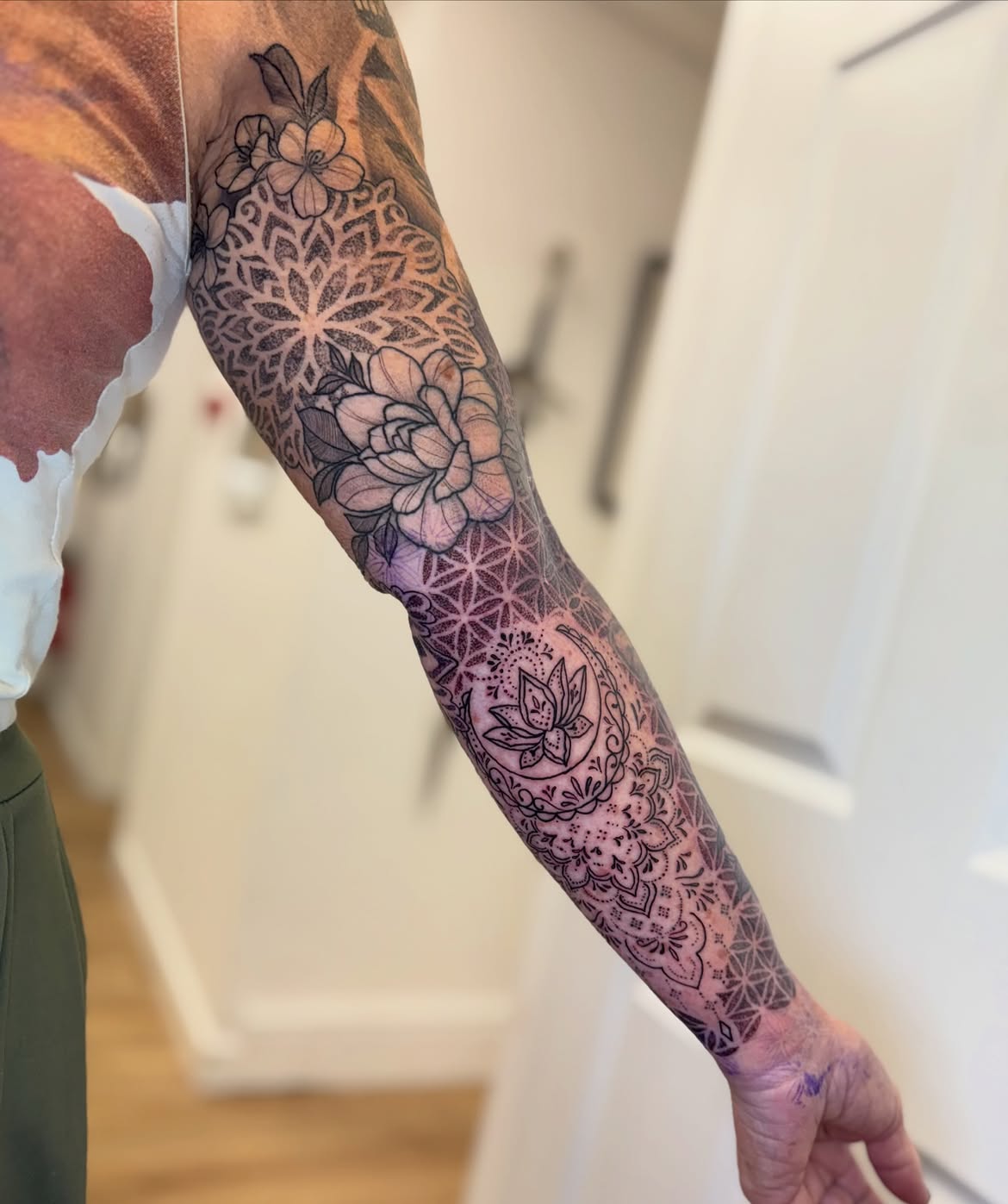 28 Tattoo Filler Ideas 2026: Creative Ways to Complete a Sleeve