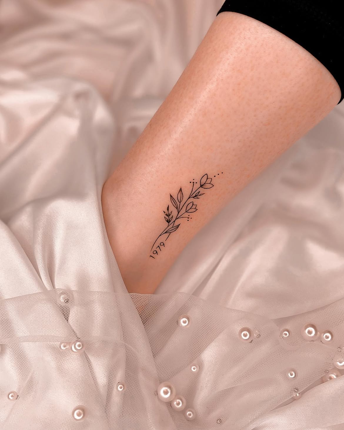 29 Mom Tattoo Ideas 2026: Meaningful Designs That Celebrate an Unbreakable Bond